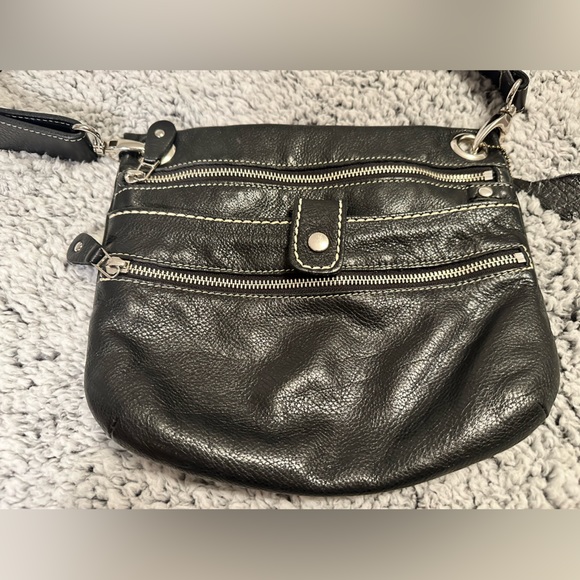 Roots black leather crossbody bag - Picture 2 of 7